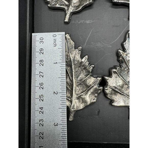RACHEL ZOE NAPKIN RINGS (4) LEAVES SILVER BLUE METAL NIB - Picture 5 of 6